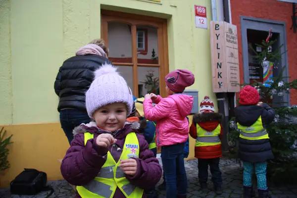 Zdobení stromečku v Panské ulici — fotka 8