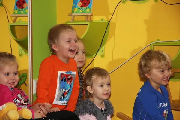 Divadlo Máma a táta — Dlouhý, Široký a Bystrozraký — fotka 3