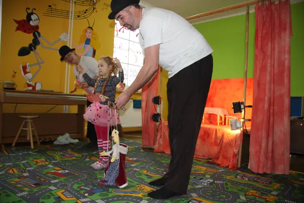 Divadlo Máma a táta — Dlouhý, Široký a Bystrozraký — fotka 11